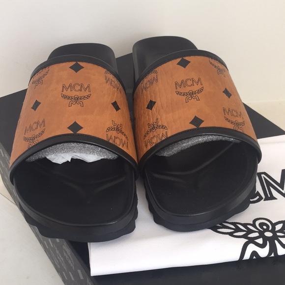 Mcm slides 🔥🔥🔥 - Picture 2 of 6
